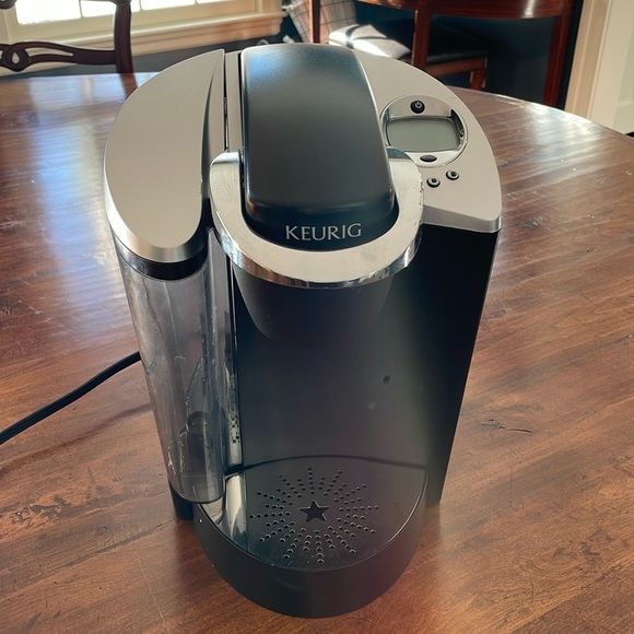 Keurig Special Edition B60 Coffee Maker Brewing System - Picture 2 of 7